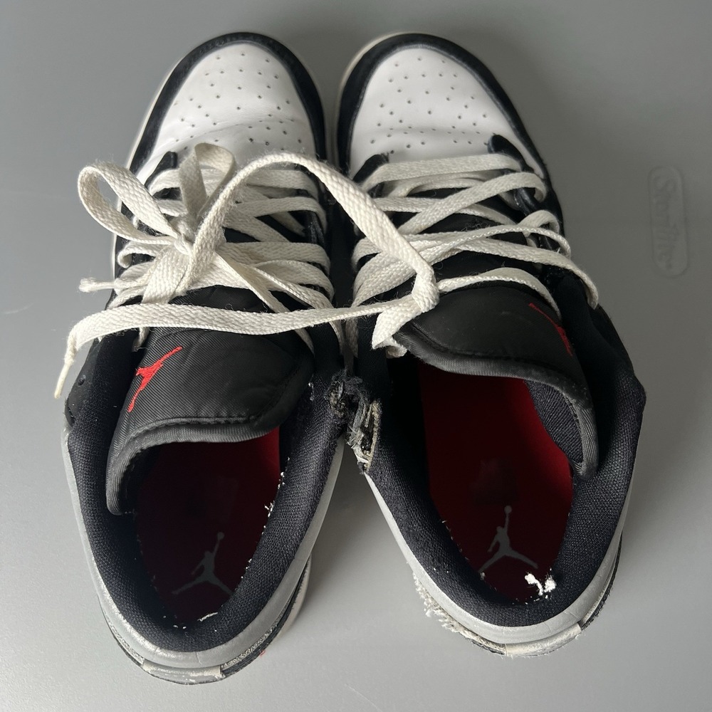 Nike Air Jordan 1 Low Panda Toe HF3188-106 GS Size 7Y - Picture 8 of 8